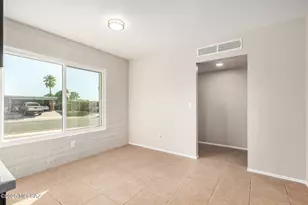 9761 E Sellarole Rd, Tucson, AZ 85730 - Photo 10