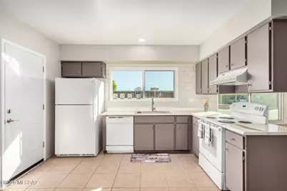 9761 E Sellarole Road, Tucson, AZ 85730 - Photo 12