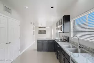 2862 N Tyndall Ave, Tucson, AZ 85719 - Photo 8