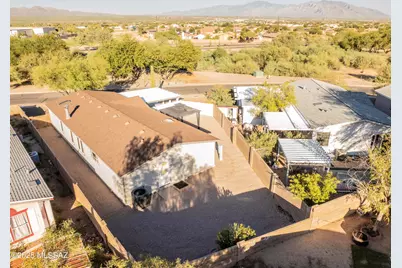 9011 N Valgrind Lane, Tucson, AZ 85743 - Photo 46