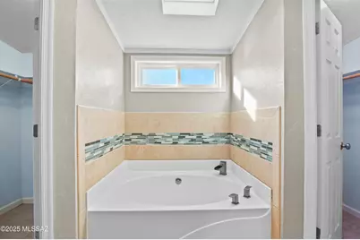 9011 N Valgrind Lane, Tucson, AZ 85743 - Photo 28