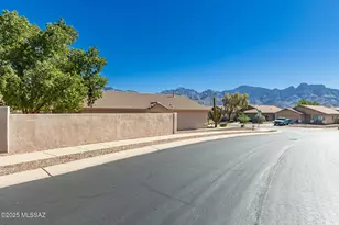 2537 E Chisel Ct, Oro Valley, AZ 85755 - Photo 24