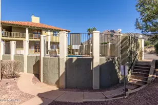 8271 N Oracle Rd, Tucson, AZ 85704 - Photo 30