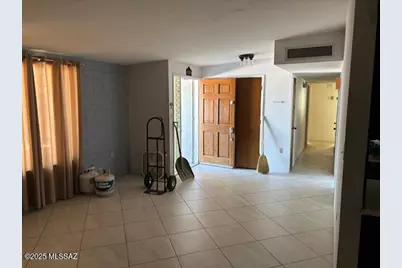 715 N Belvedere Avenue, Tucson, AZ 85711 - Photo 4