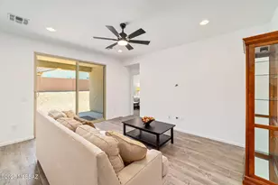 9796 E Lynx Lk Trl, Tucson, AZ 85747 - Photo 8
