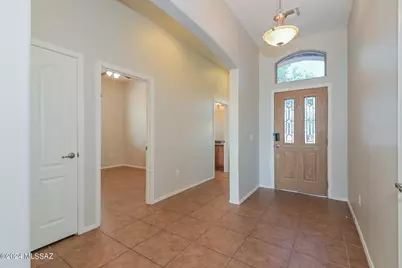 7577 S Granite Hill Drive, Tucson, AZ 85757 - Photo 2