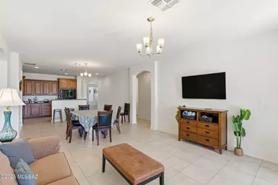 11767 W Scudamore Drive, Marana, AZ 85653 - Photo 12