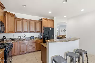 11767 W Scudamore Drive, Marana, AZ 85653 - Photo 6