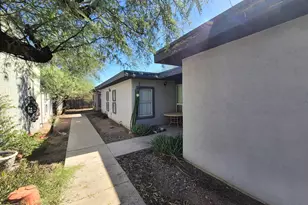 327 W King Rd, Tucson, AZ 85705 - Photo 4