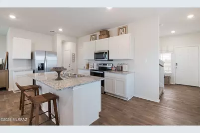 4009 E Market Street, Tucson, AZ 85706 - Photo 1