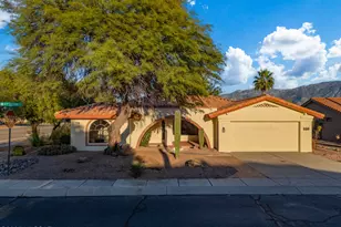 14660 N Flagstone Dr, Oro Valley, AZ 85755 - Photo 2