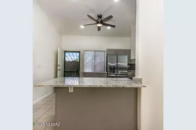 610 E Waverly Street #2, Tucson, AZ 85705 - Photo 8