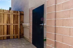 610 E Waverly St, Tucson, AZ 85705 - Photo 2