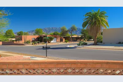 57 E Santa Belia, Green Valley, AZ 85614 - Photo 2