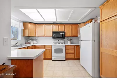 57 E Santa Belia, Green Valley, AZ 85614 - Photo 8