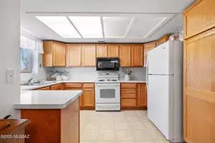 57 E Santa Belia, Green Valley, AZ 85614 - Photo 8