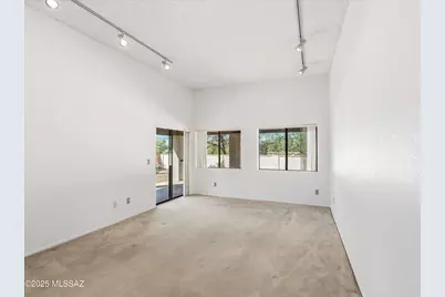2829 E Weymouth Circle, Tucson, AZ 85716 - Photo 6