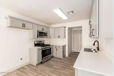 6643 E Lehigh Drive, Tucson, AZ 85710 - Photo 10