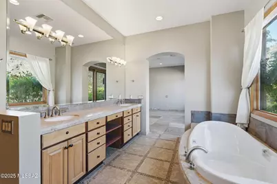 5305 E Gleneagles Drive, Tucson, AZ 85718 - Photo 20