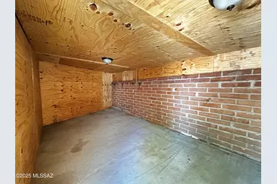 8175 E 20th Street, Tucson, AZ 85710 - Photo 32