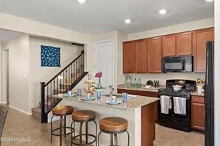 902 W Calle Tipoy, Sahuarita, AZ 85629 - Photo 10