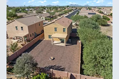 12272 W Reyher Farms Loop, Marana, AZ 85653 - Photo 16