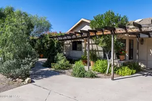 19 Escalones Ct, Nogales, AZ 85621 - Photo 1