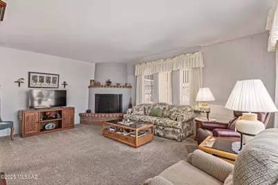 306 N Calle Del Diablo, Green Valley, AZ 85614 - Photo 1