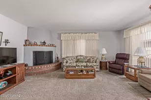 306 N Calle Del Diablo, Green Valley, AZ 85614 - Photo 10