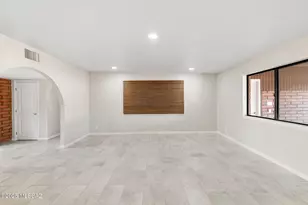 9460 E Catalina Hwy, Tucson, AZ 85749 - Photo 10