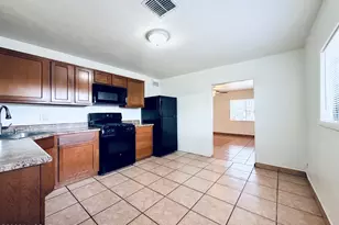 1327 W Delaware St, Tucson, AZ 85745 - Photo 6