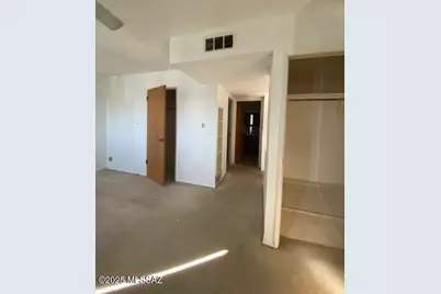 1439 S Jones Boulevard #D5, Tucson, AZ 85713 - Photo 8