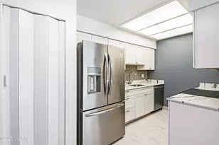 5750 N Camino Esplendora, Tucson, AZ 85718 - Photo 16