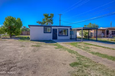 1601 W Circle A Drive, Tucson, AZ 85713 - Photo 2