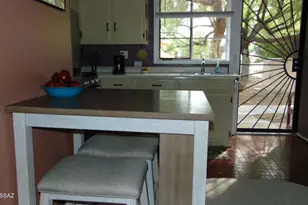 211 W Camino Manzana, Green Valley, AZ 85614 - Photo 6