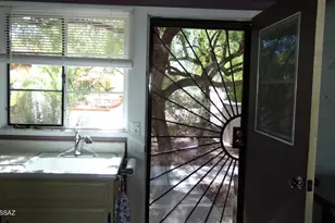 211 W Camino Manzana, Green Valley, AZ 85614 - Photo 18