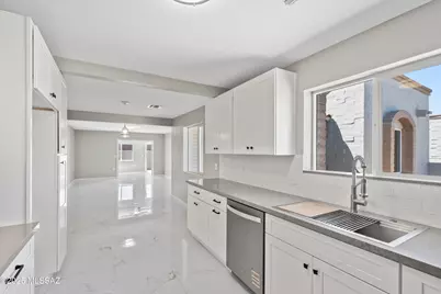 4136 E Megan Drive, Tucson, AZ 85712 - Photo 10