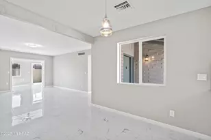 4136 E Megan Dr, Tucson, AZ 85712 - Photo 8