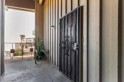 2525 N Alvernon Way #F8, Tucson, AZ 85712 - Photo 2
