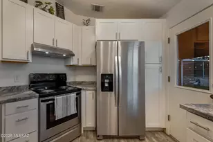 2625 W Flamebrook Rd, Tucson, AZ 85741 - Photo 10