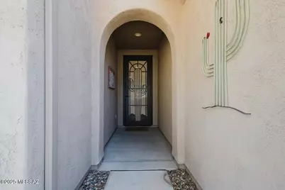 1110 N Broken Hills Drive, Green Valley, AZ 85614 - Photo 4