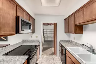 1520 S Abrego Dr, Green Valley, AZ 85614 - Photo 14
