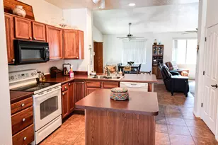 1569 W Cottonwood Canyon Dr, Benson, AZ 85602 - Photo 8