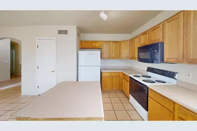8305 N Solitude Way, Tucson, AZ 85743 - Photo 4