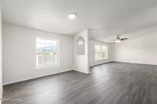 10055 S Big Thunder Dr, Vail, AZ 85641 - Photo 8