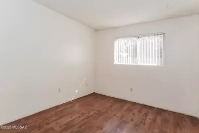 1518 E Hedrick Drive #M, Tucson, AZ 85719 - Photo 10