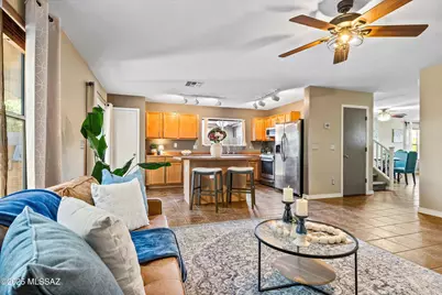 10069 N Blue Crossing Way, Tucson, AZ 85743 - Photo 6