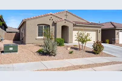 9785 E Copper Glance Trail, Tucson, AZ 85747 - Photo 2