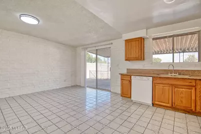 4541 E San Francisco Boulevard, Tucson, AZ 85712 - Photo 8