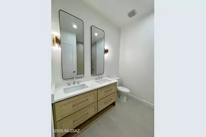 2537 N Lloyd Bush Drive, Tucson, AZ 85745 - Photo 30